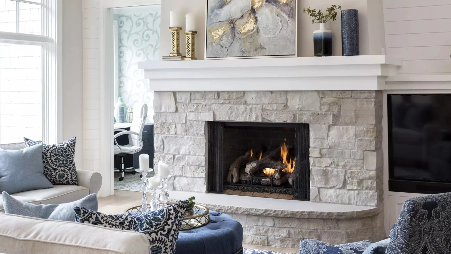 Phoenix TrueView Indoor Gas Fireplace 5 Phoenix TrueView Indoor Gas Fireplace - Image 3