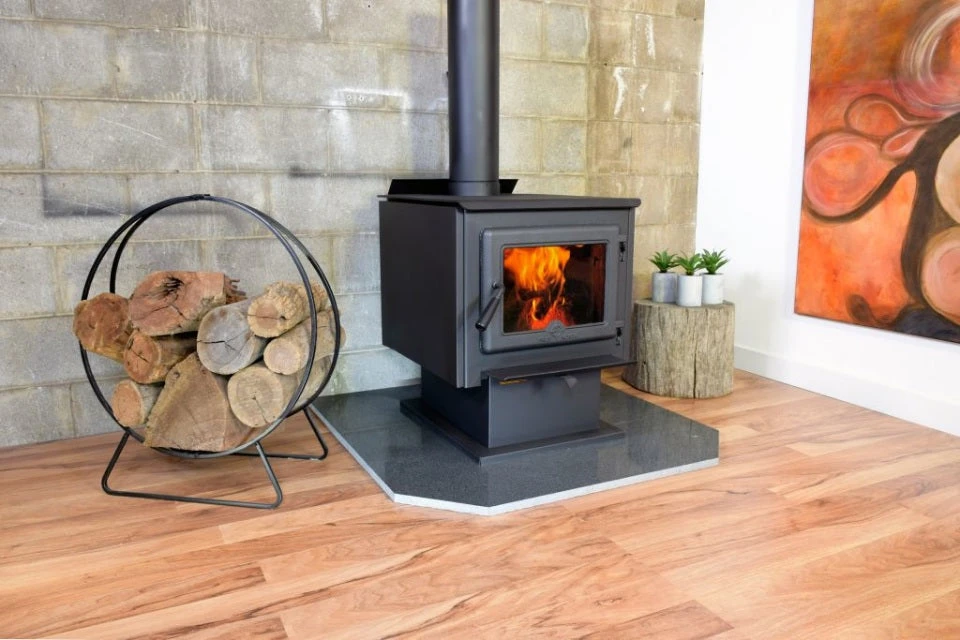 True North TN20 Freestanding Wood Stove With Pedestal 4 True North TN20 Freestanding Wood Stove With Pedestal - Image 2